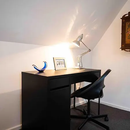 Appartment Im Dg Berlin / 5 Min Zur Messe